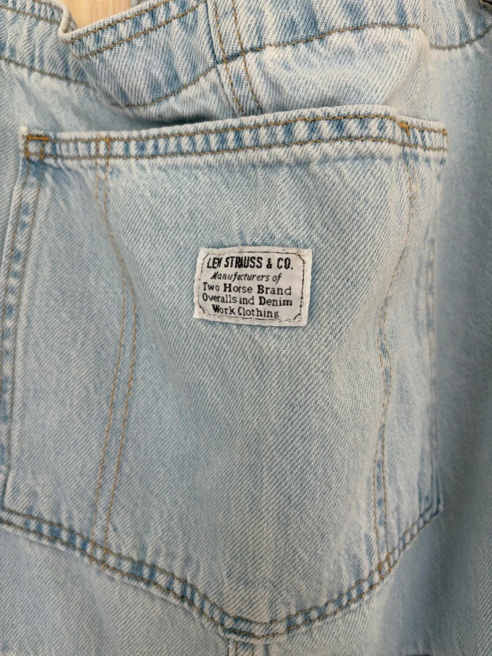 Levi Utility Shortalls - Picture 5 of 8